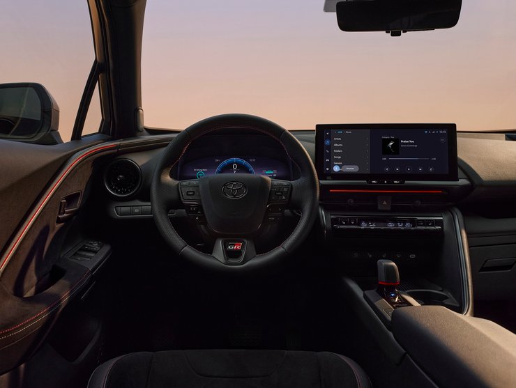 Toyota C-HR, нова Toyota C-HR, Toyota C-HR 2024, кросовер Toyota, гібрид Toyota