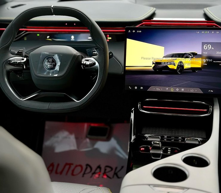 салон Lotus Eletre, Lotus Eletre S, Lotus Eletre, кроссовер Lotus, электромобиль Lotus