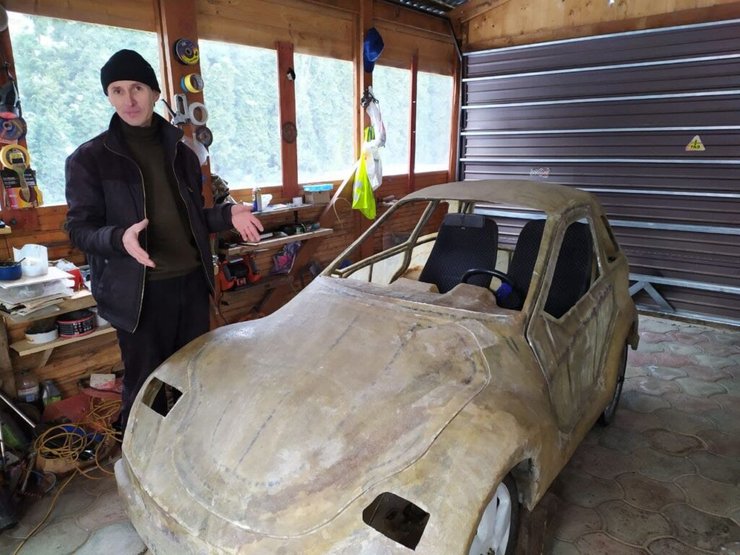 украинец и электромобиль, Украинский электромобиль, самодельный электромобиль, украинский электрокар, самодельный электрокар