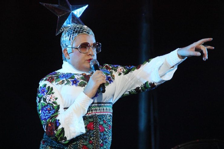 Вєрка Сердючка виступає