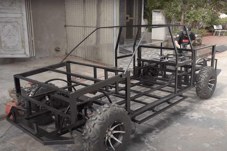 Пикап Ford F-150 Raptor из дерева