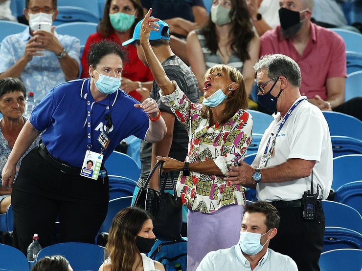 Australian Open, Теннис, Рафаэль Надаль, Средний палец, Зрительница