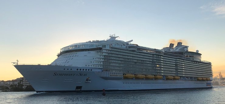 Symphony of the Seas, круїзний лайнер, прихована камера, пристрій для запису відео, камера у ванній, камера в каюті, пасажири