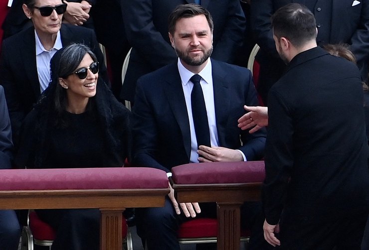 Джей Ди Вэнс интронизация