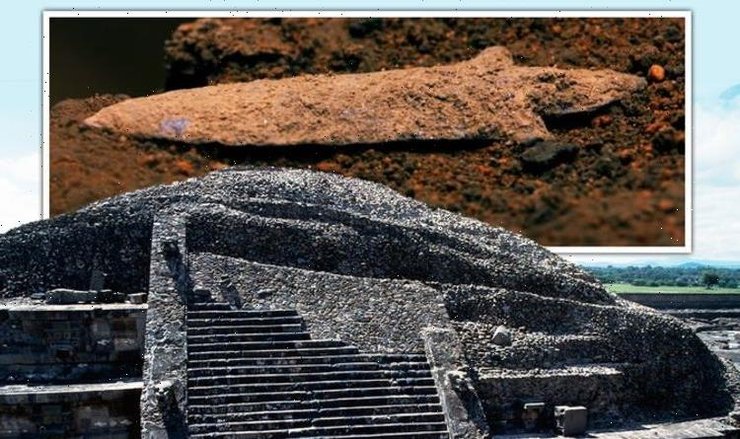 меч, храм, фото