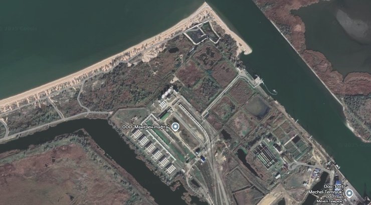 Терминалы в порту Темрюк