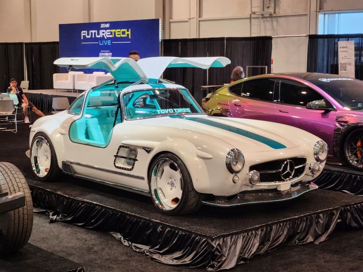 Mercedes 300 SL Gullwing, Mercedes 300SL, Tesla Model 3, тюнінг Tesla, Електромобіль Tesla