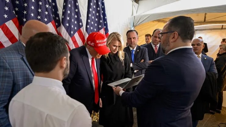 Натали Харп, фанатка трампа, помощница трампа, роковое влечение, Дональд Трамп