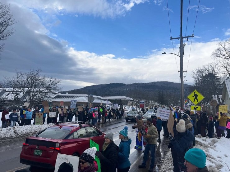 вэнс, джей ди вэнс, вермонт, протесты