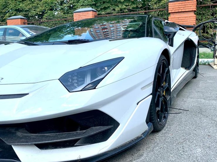 Lamborghini Aventador, таможня, нелегал