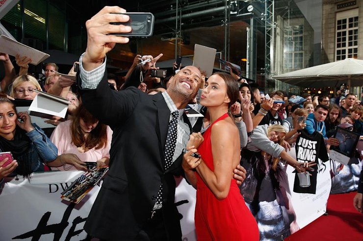 Ірина Шейк, Дуейн скеля джонсон