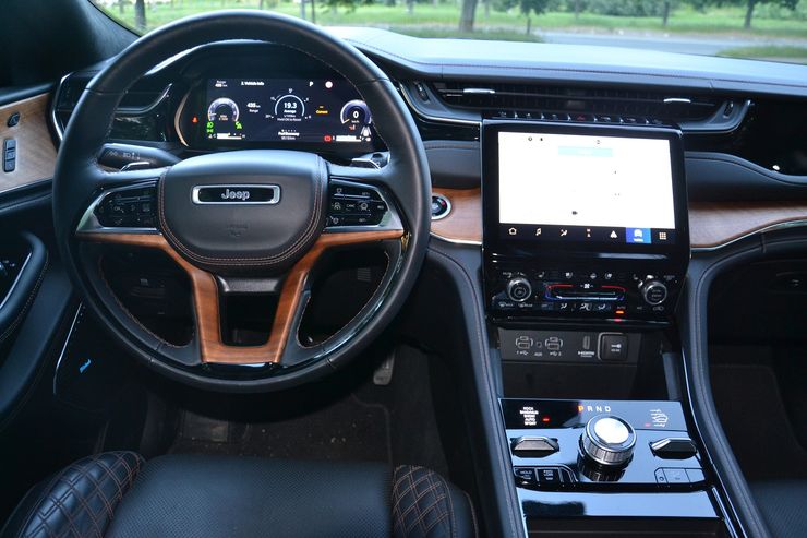 салон Jeep Grand Cherokee 2024, Jeep Grand Cherokee, новый Jeep Grand Cherokee, Jeep Grand Cherokee в Украине