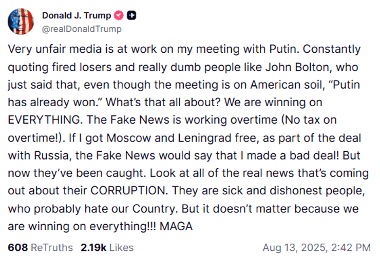 Дональд Трамп обвинил СМИ в фейках о его встрече с Владимиром Путиным