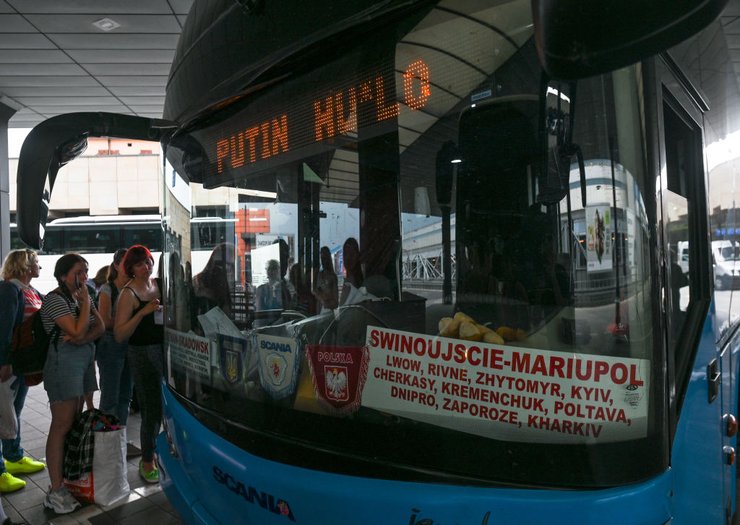 Польша, украинцы в Польше, беженцы из Украины в Польше, помощь беженцам из Украины, работа в Польше, трудоустройство в Польше, pesel для украинцев, социал для украинцев