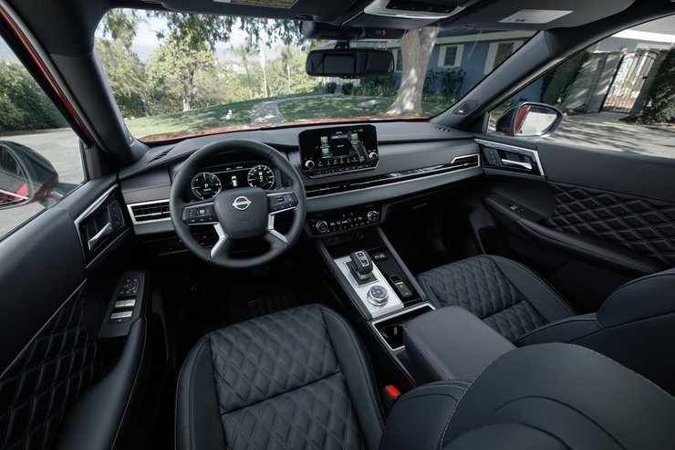 Салон Nissan Rogue 2026