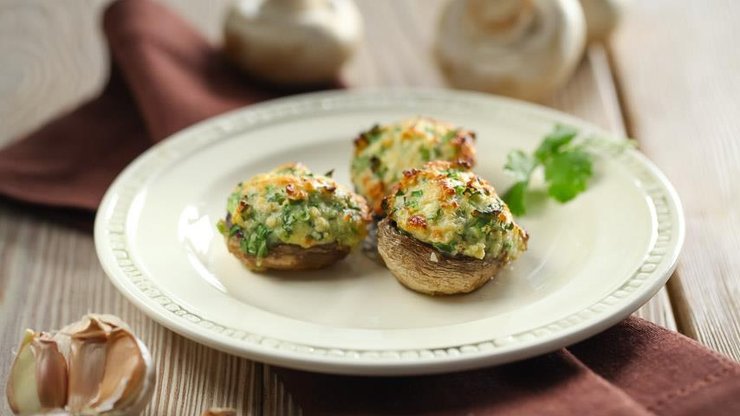 меню на новогодний стол 2020, фото, рецепт, шампиньоны, фаршированные шампиньоны