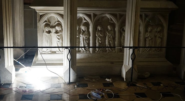 гробница короля, статуи, фото