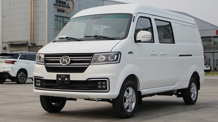 китайский электромобиль, SWM X30L EV, китайский фургон