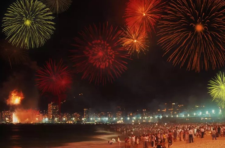 Рио-де-Жанейро, Бразилия, Новый год, салют, фейерверк, фото