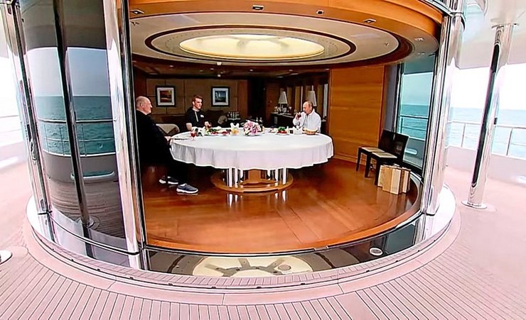 Яхта Путіна, яхта Graceful, Гамбург, яхта Путіна покинула Гамбург