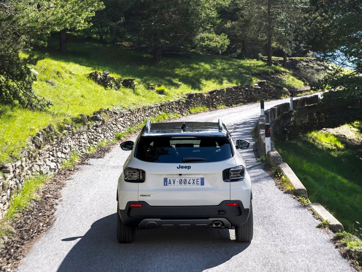 Jeep Avenger 4xe, Jeep Avenger, новый Jeep Avenger, Jeep Avenger 2024