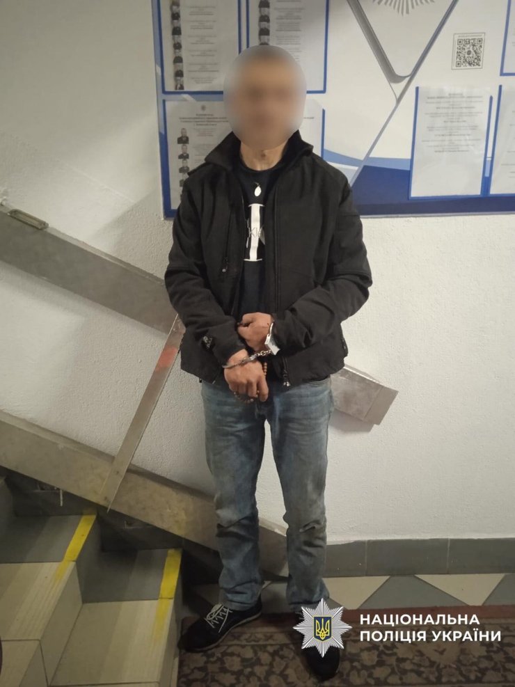 Чоловік, який взяв у заручниці 13-річну дівчинку