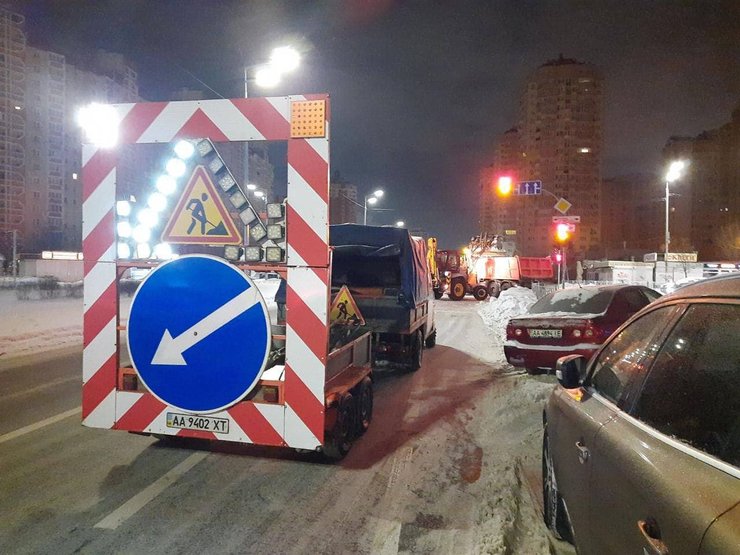 парковка, прибирання снігу