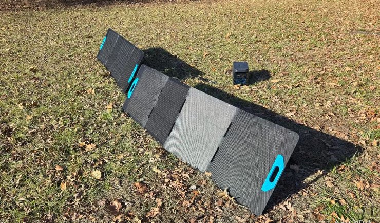 Зарядная станция Anker C300 с солнечными панелями