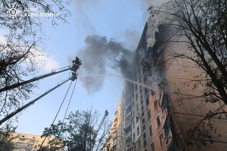 Обстріл Харкова, обстріл України, атака Харків, приліт Харків, влучання Харків