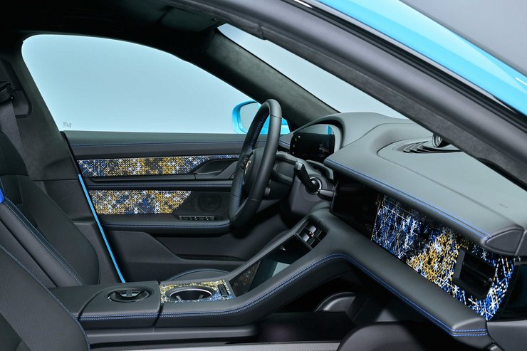 Porsche Taycan Turbo S художник