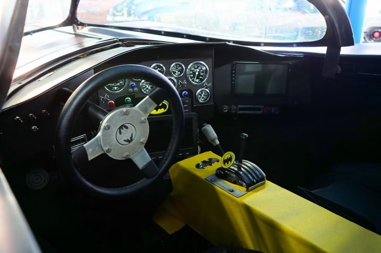 Копия Бэтмобиль