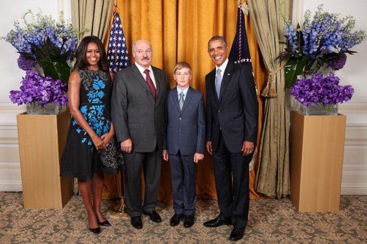 Александр Лукашенко, Николай Лукашенко, Мишель Обама, Барак Обама фото