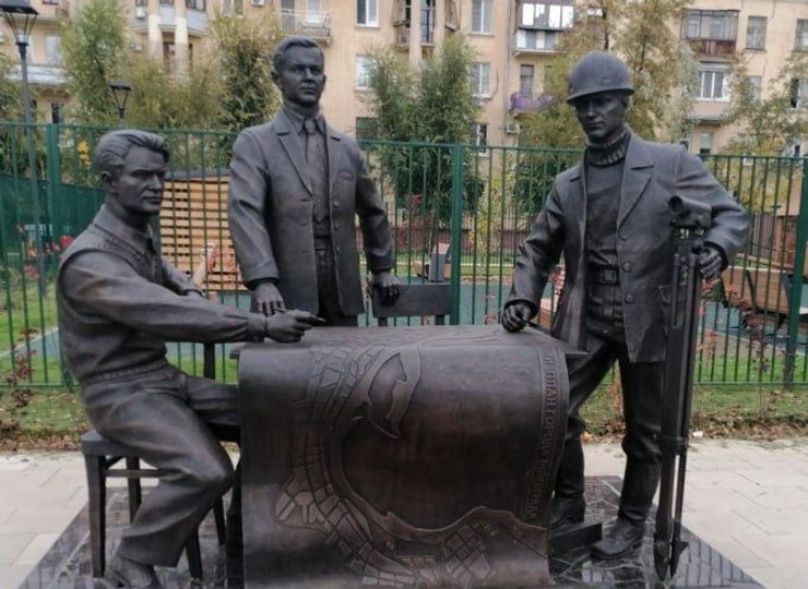 Памятник строителям сталинграда