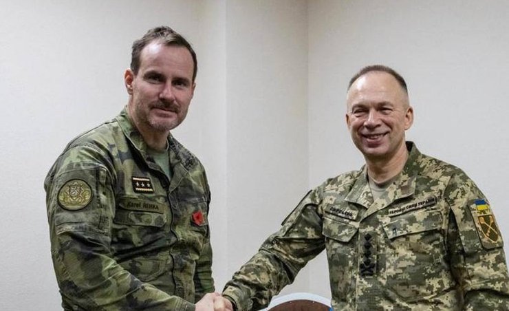 Главком Сырский и Ржегка