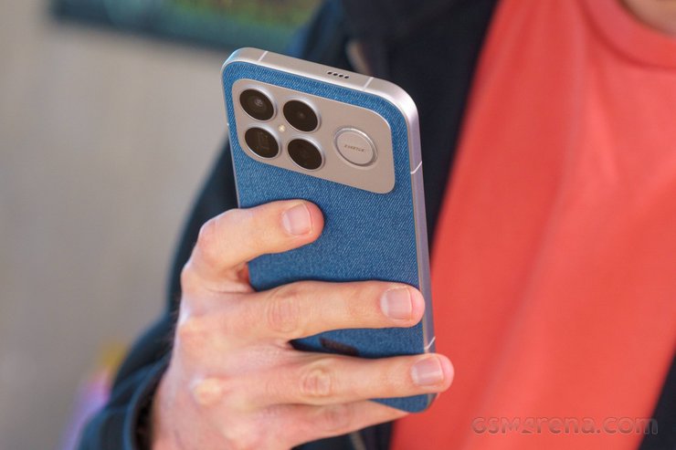 Poco F8 Ultra смартфон