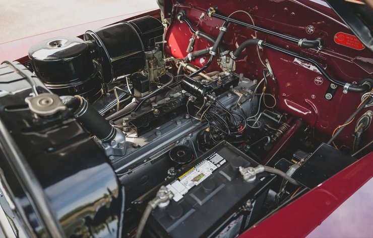 Chrysler 8