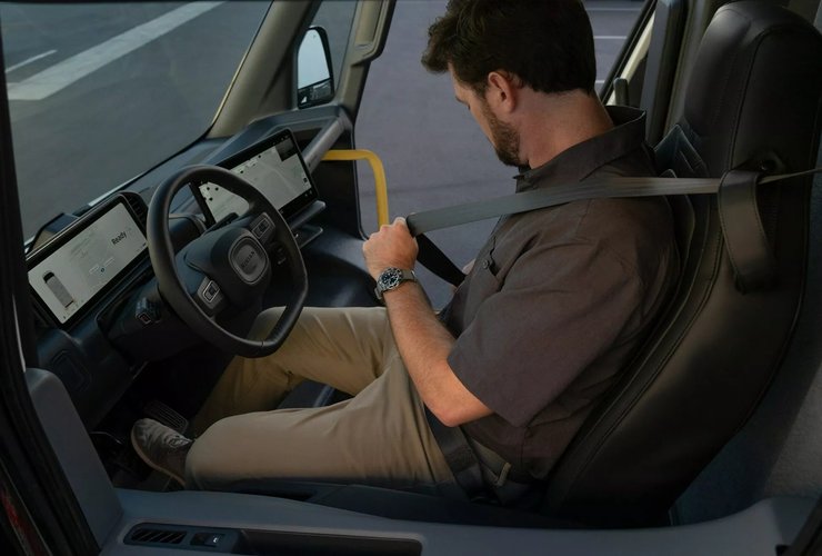 салон Rivian EDV, Rivian Delivery, фургон Rivian, електромобіль Rivian