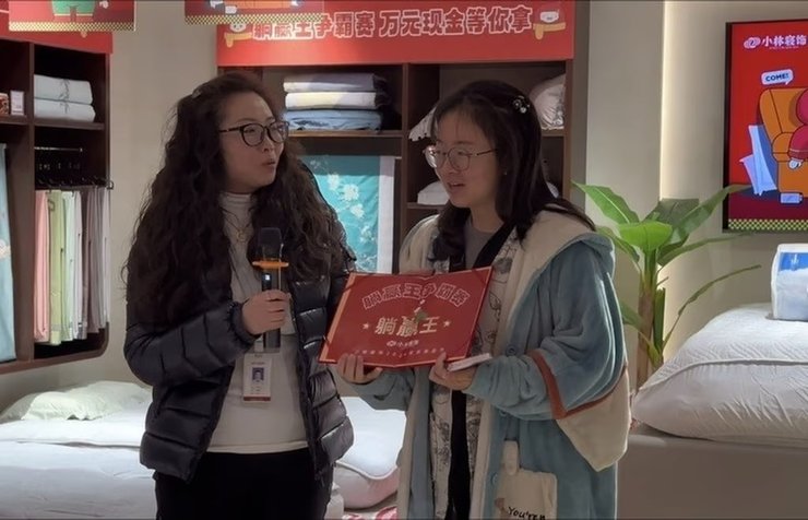 Донг, китаянка, отказ от телефона, фото