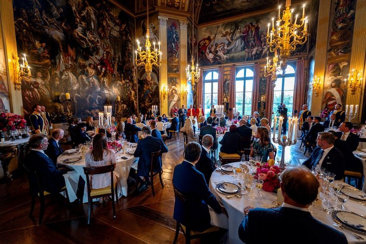 ужин в гааге, саммит нато