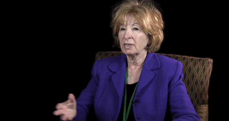 Женщину утверждает, что ее похитили инопланетяне, НЛО, образцы ДНК, пришельцы, похитили человека, космический корабль, писательница