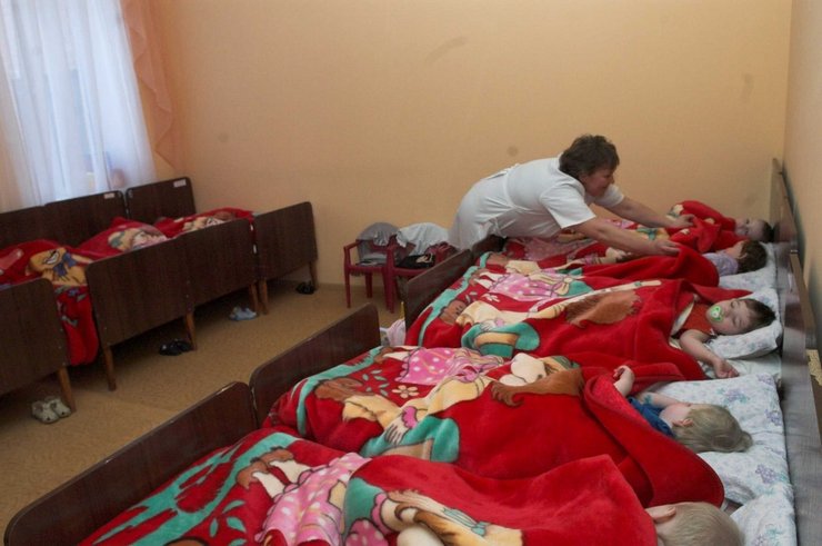 дом ребенка, интернаты в Украине, дети, усыновление