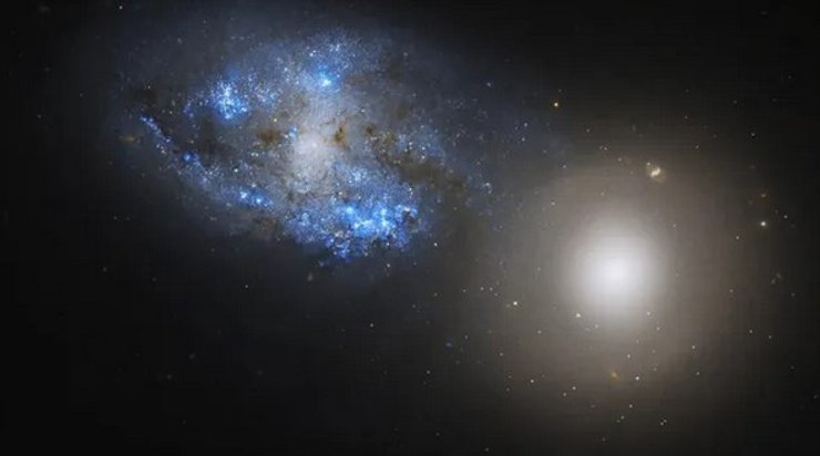 галактики, Arp 140