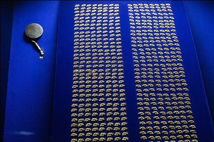 Золотые украшения из кургана