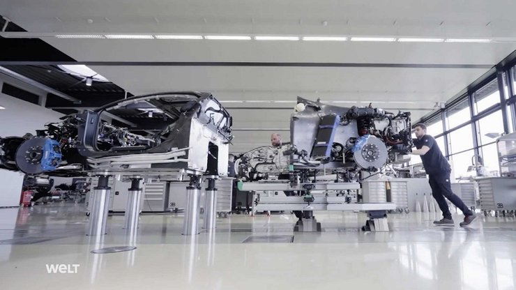 Bugatti Chiron, Bugatti, суперкар, ремонт суперкара