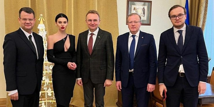 кристина тишкун платье, кристина тишкун инстаграм, кристина тишкун биография, кристина тишкун