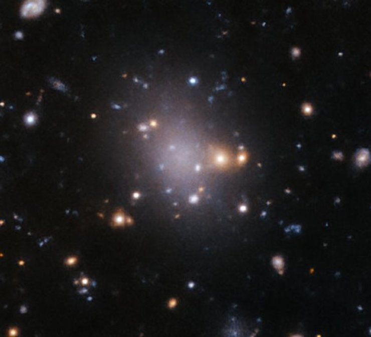 ультрадиффузная галактика