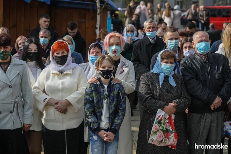 Пасха, Карантин, Правоохранители, Безопасная дистанция, Защитная маска