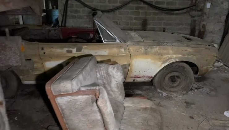 Ford Mustang, коллекция авто, ретро авто, заброшенные авто