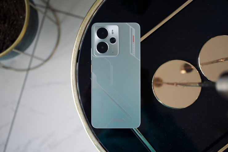 Смартфон realme 14