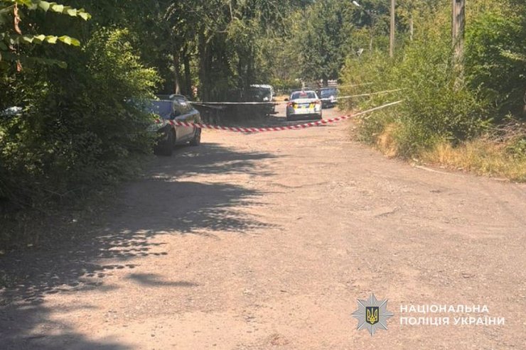 Правоохранители перекрыли улицу в Кривом Роге, на которой произошла стрельба 14 июля